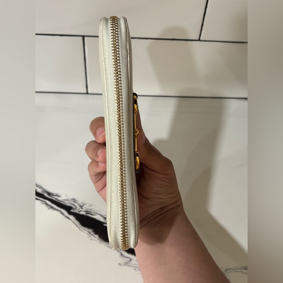 VINTAGE Gucci Horsebit 1955 Zip-around Wallet in Mystic WhiteC - Picture 4 of 8